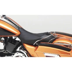 Corbin HD-FLHX-8-CS-E Close Classic Solo, With Heat For Electra Glide / Road Glide 2008
