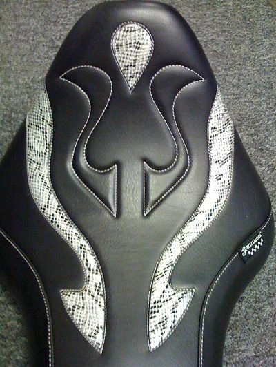 Granucci Fantasy Python Solo Drivers Seat For Harley-Davidson Sportster 883 & 1200 82-03 - Image 3