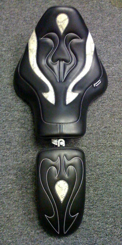 Granucci Fantasy Python Solo Drivers Seat For Harley-Davidson Sportster 883 & 1200 82-03 - Image 4