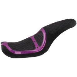 Mustang 74106MP Revere Runner Vent One-Piece Seat For Harley Dyna '06-'17