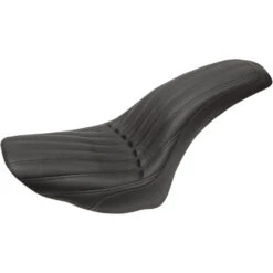 Saddlemen Knuckle 2-Up Seat For Harley-Davidson FLSTC / FLSTN